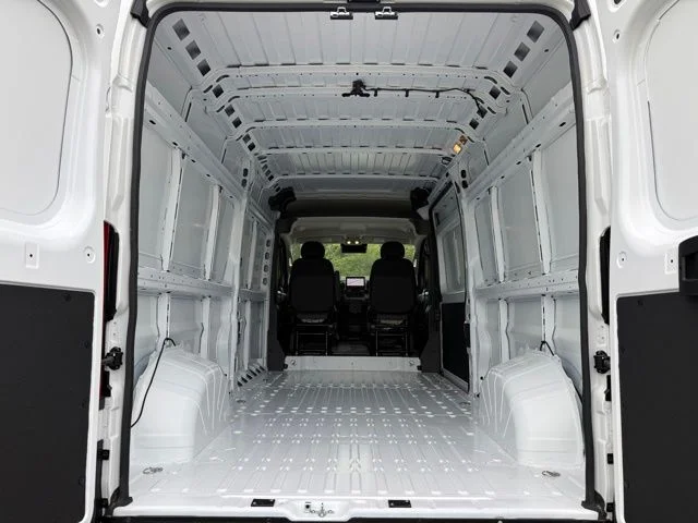 New 2026 Bright White Clear-Coat Exterior Paint RAM High Roof image 29