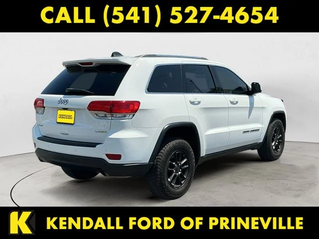 Used 2019 Bright White Clearcoat Jeep Laredo image 5