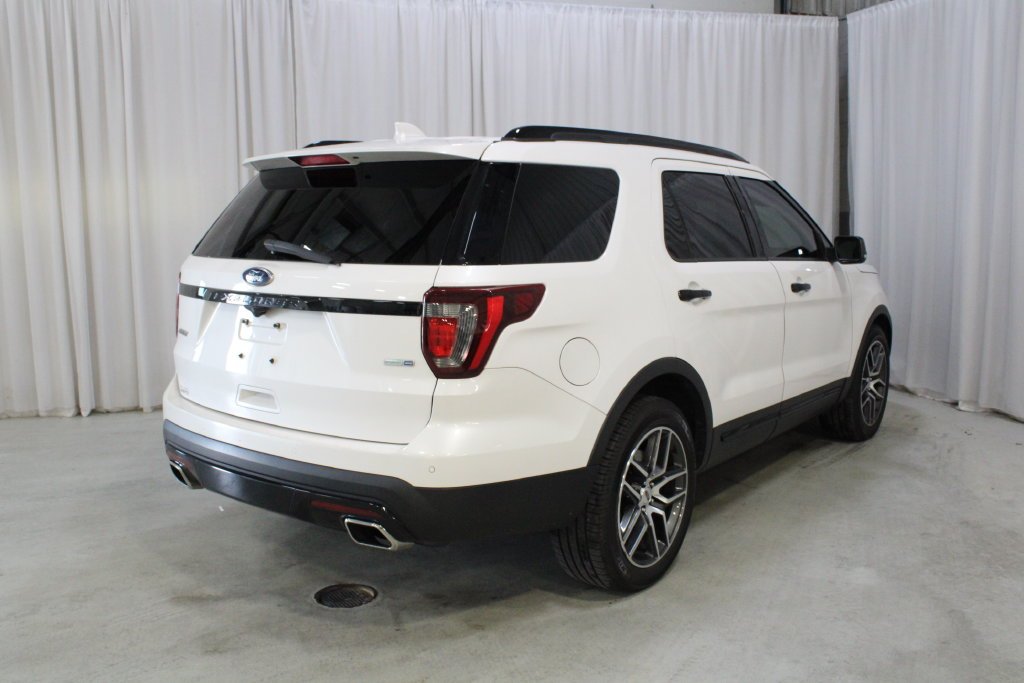 Used 2017 White Ford Sport image 27