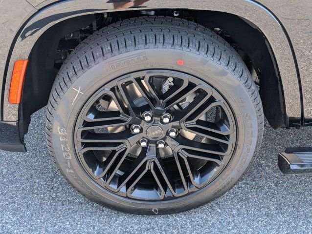 New 2026 High Gloss Black Exterior Paint Jeep Limited Reserve image 13