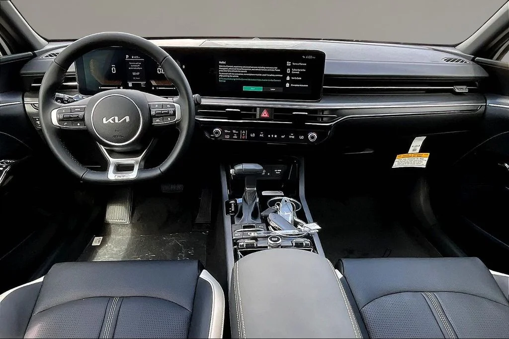 New 2026 Snow White Pearl Kia GT-Line FWD image 5