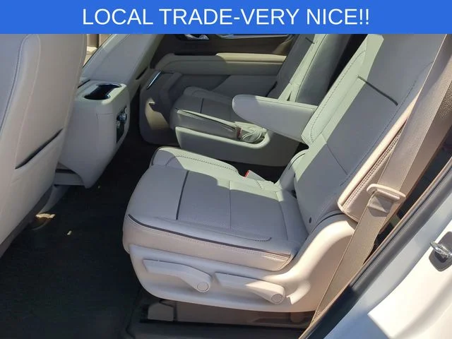 Used 2023 White GMC Denali image 32