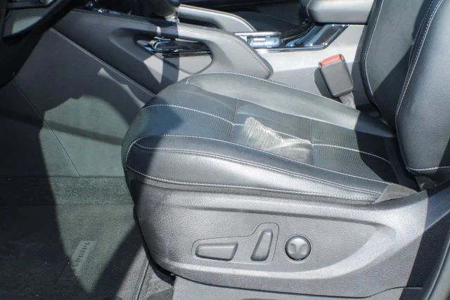 Used 2022 Ebony Black Kia EX image 14