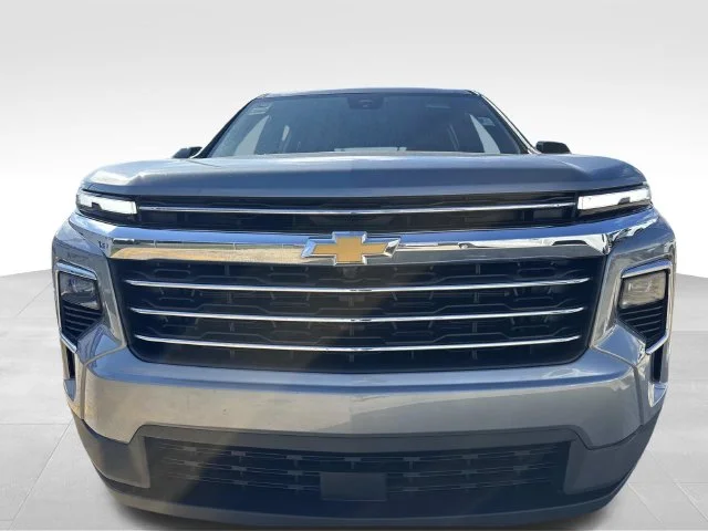 Used 2026 Gray Chevrolet LT image 3