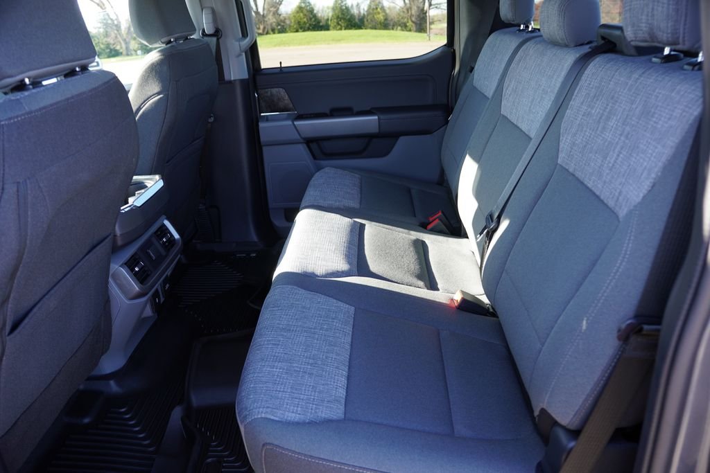 Used 2023 Gray Ford XLT image 18