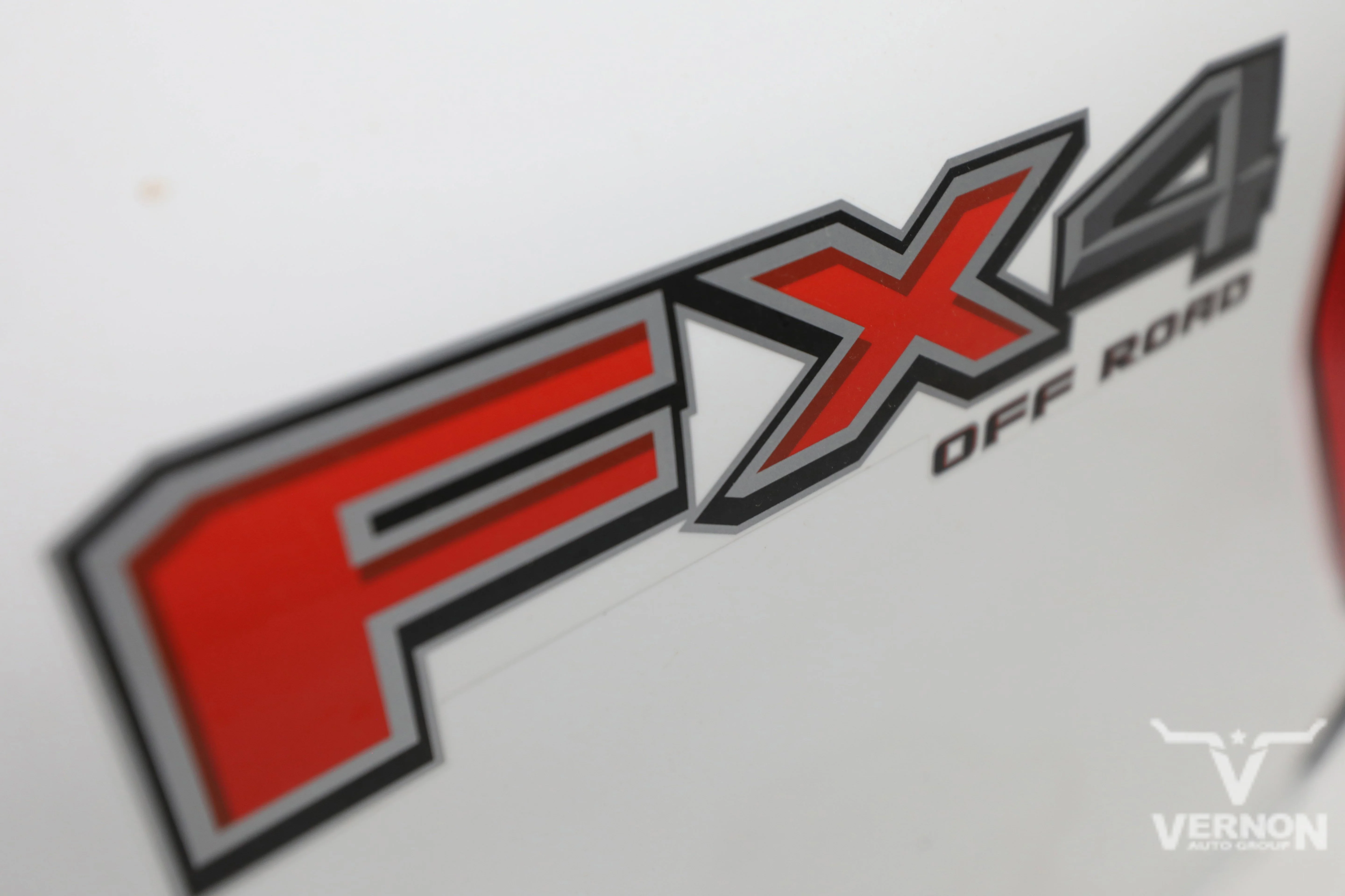 Pre-Owned 2023 Ford F-150 Lariat Crew Cab 4x4 Fx4
