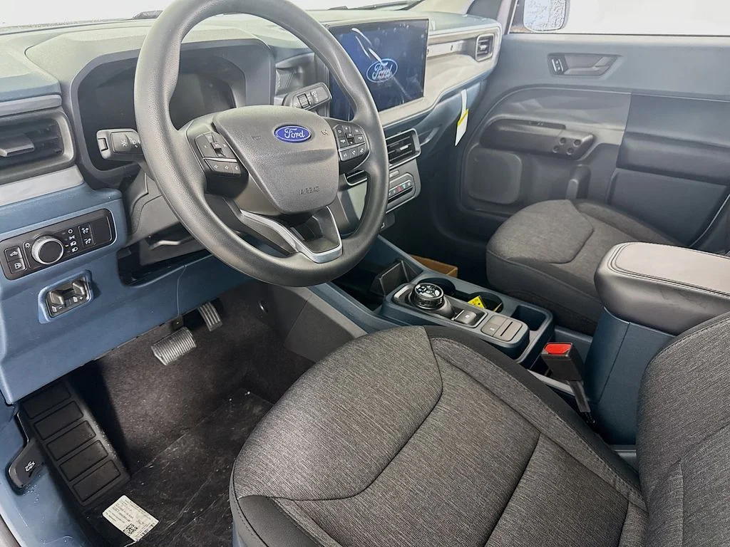 New 2026 Space White Metallic Ford XLT image 9