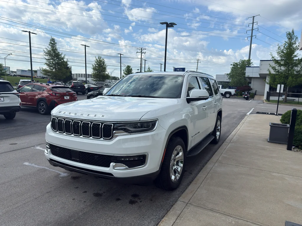 Used 2022 Bright White Clearcoat Jeep Series I image 5