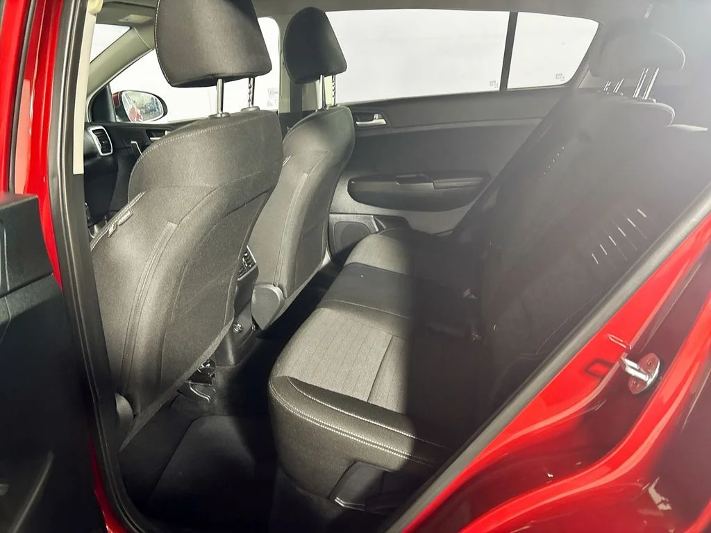 Used 2018 Red Kia LX image 19