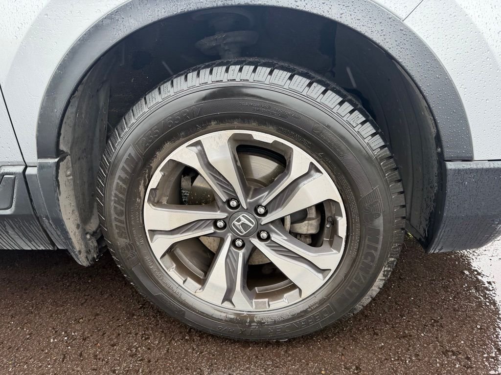 Used 2018 Lunar Silver Metallic Honda LX image 23