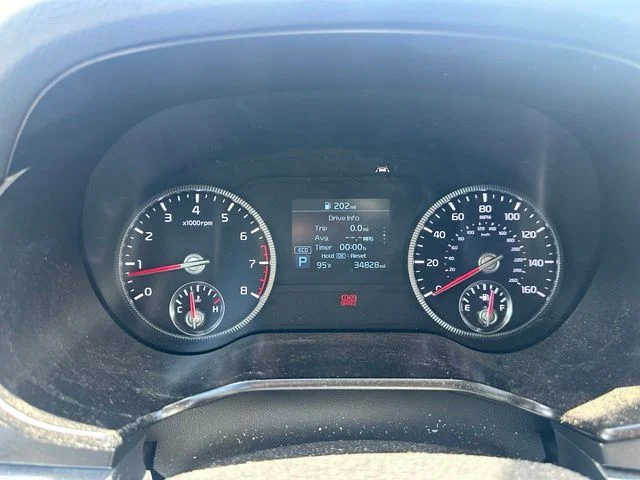 Used 2022 Green Kia S image 15