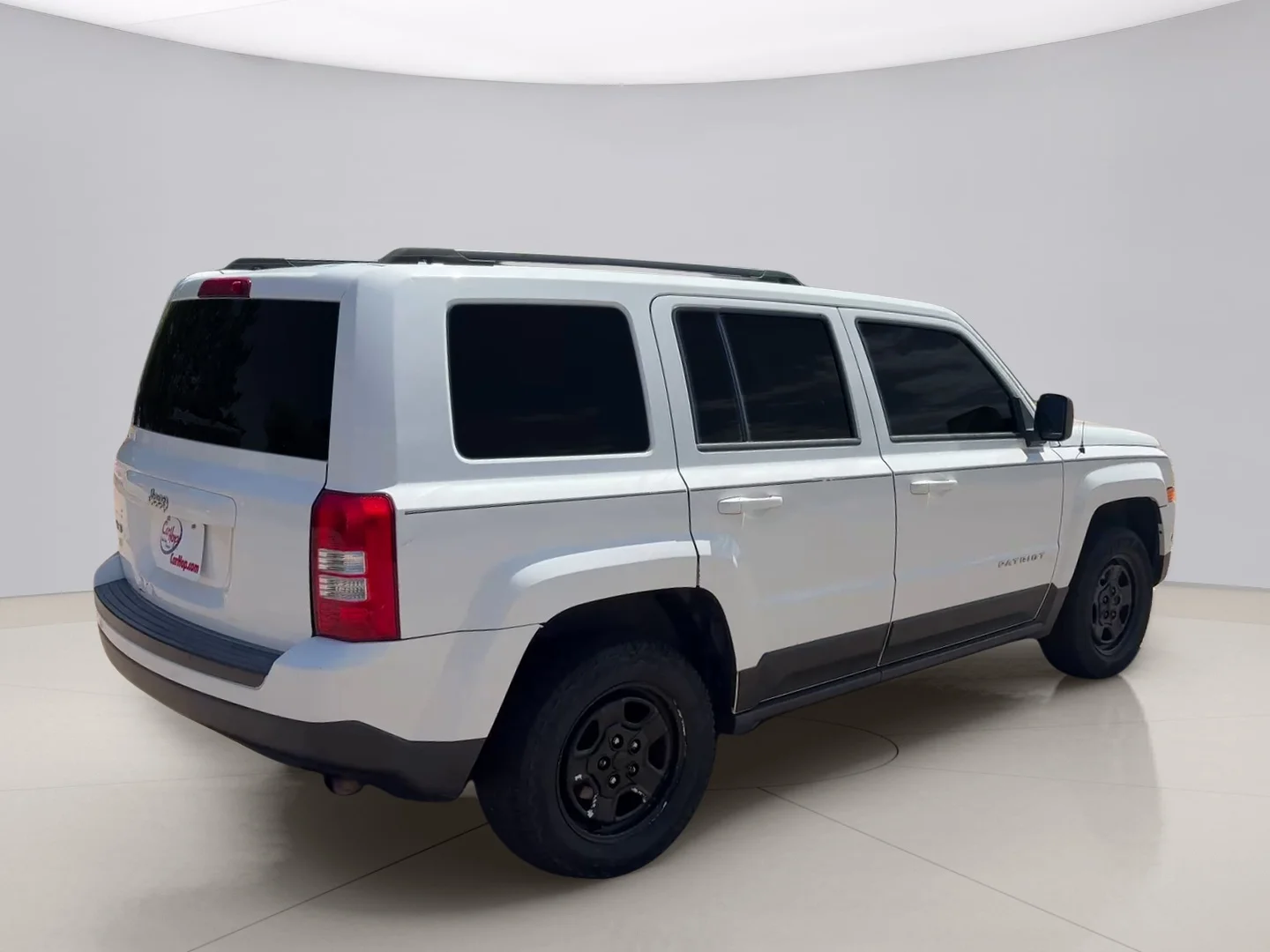 Used 2014 White Jeep SPORT image 5