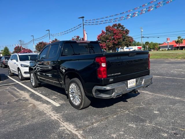 Used 2020 Black Chevrolet LT image 4