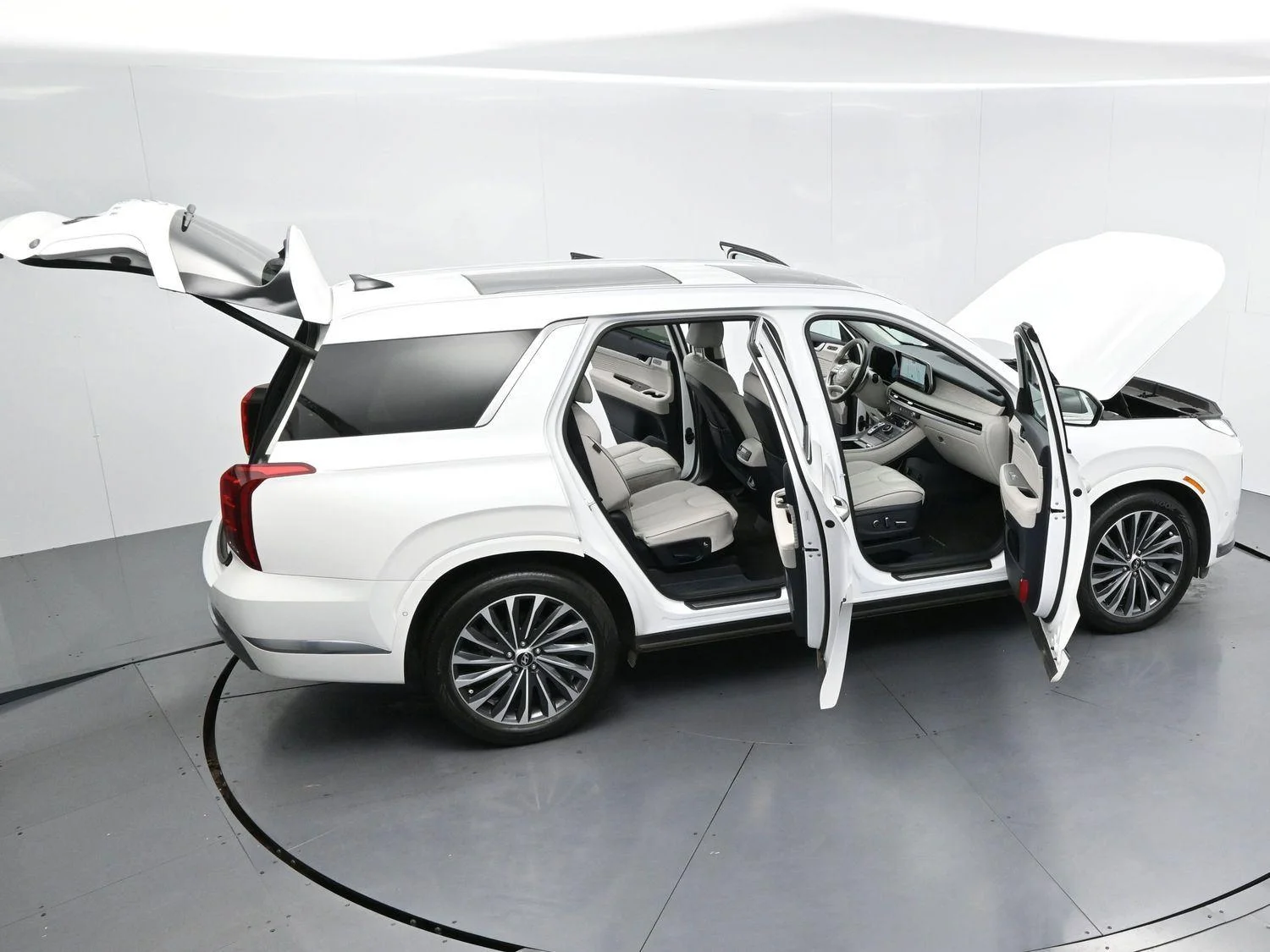 Used 2024 Hyper White Hyundai Calligraphy image 49