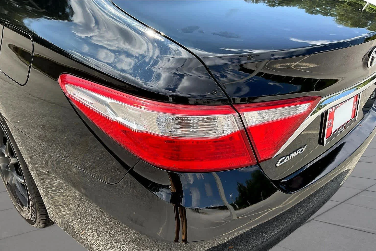 Used 2015 Attitude Black Toyota LE image 28