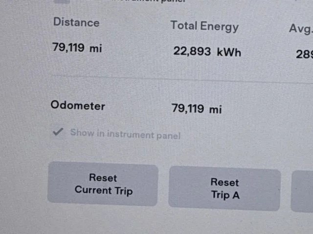 Used 2017 Blue Tesla 75D image 25