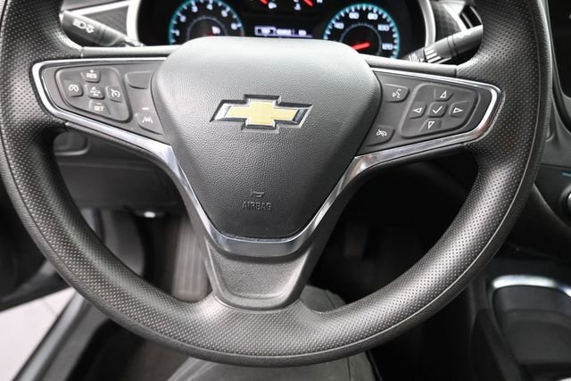 Used 2025 Sterling Gray Metallic Chevrolet LT image 11