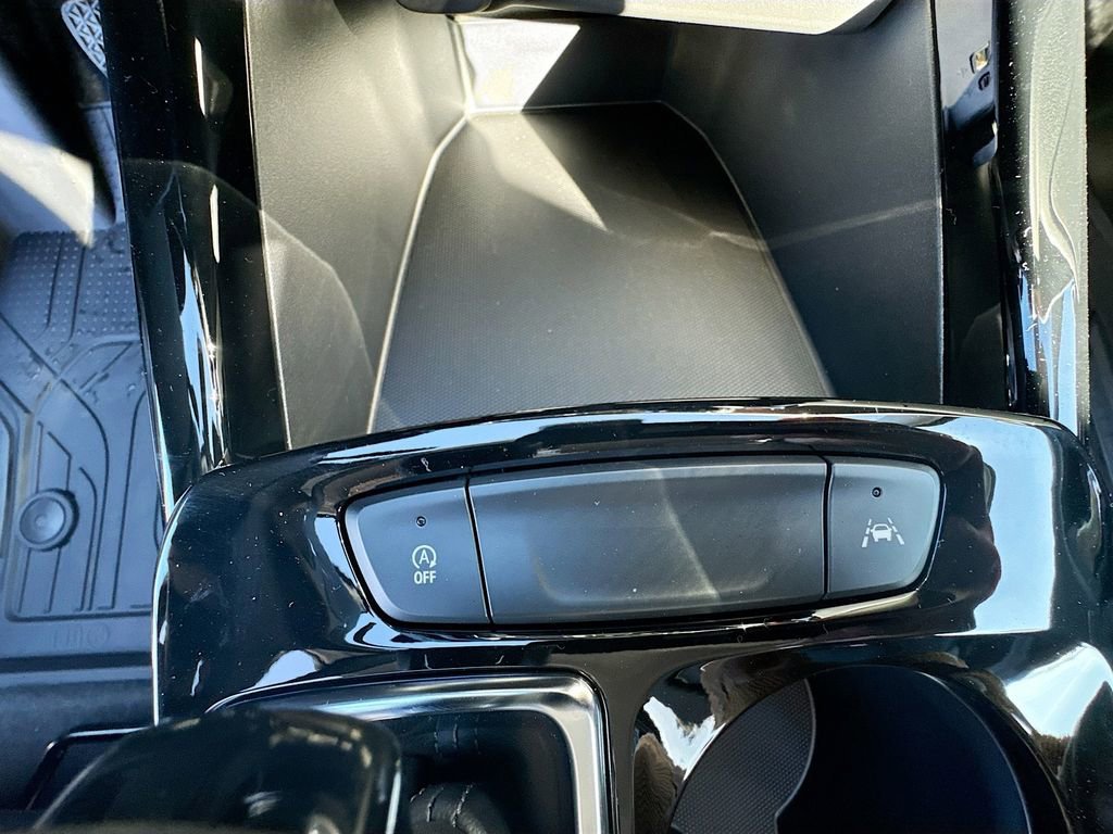 2026 Chevrolet Trax LT - Photo 38