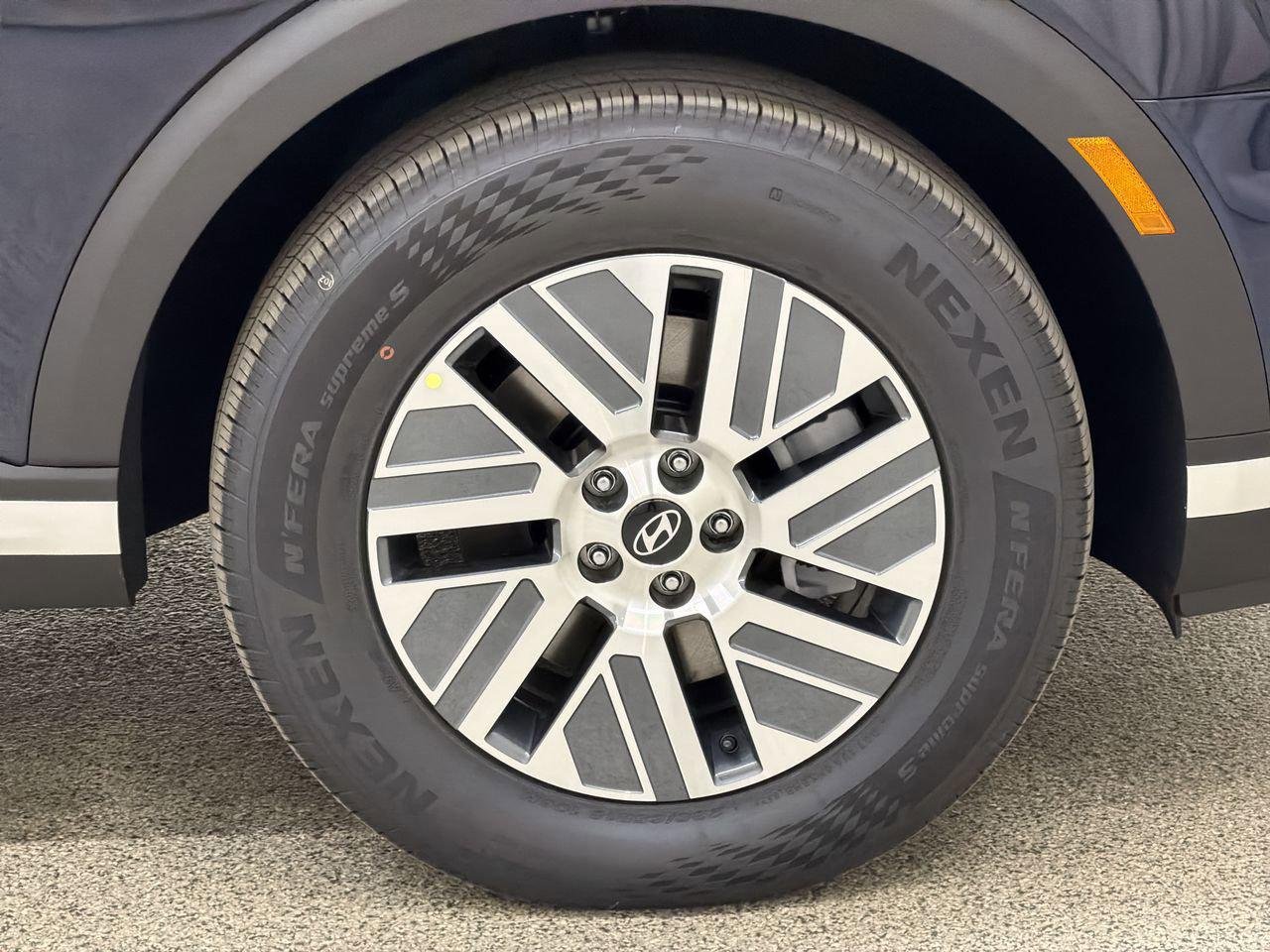 New 2026 Classy Blue Pearl Hyundai SEL 8P image 10