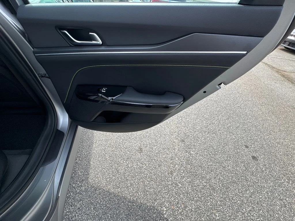 2026 Kia K5 GT - Photo 30