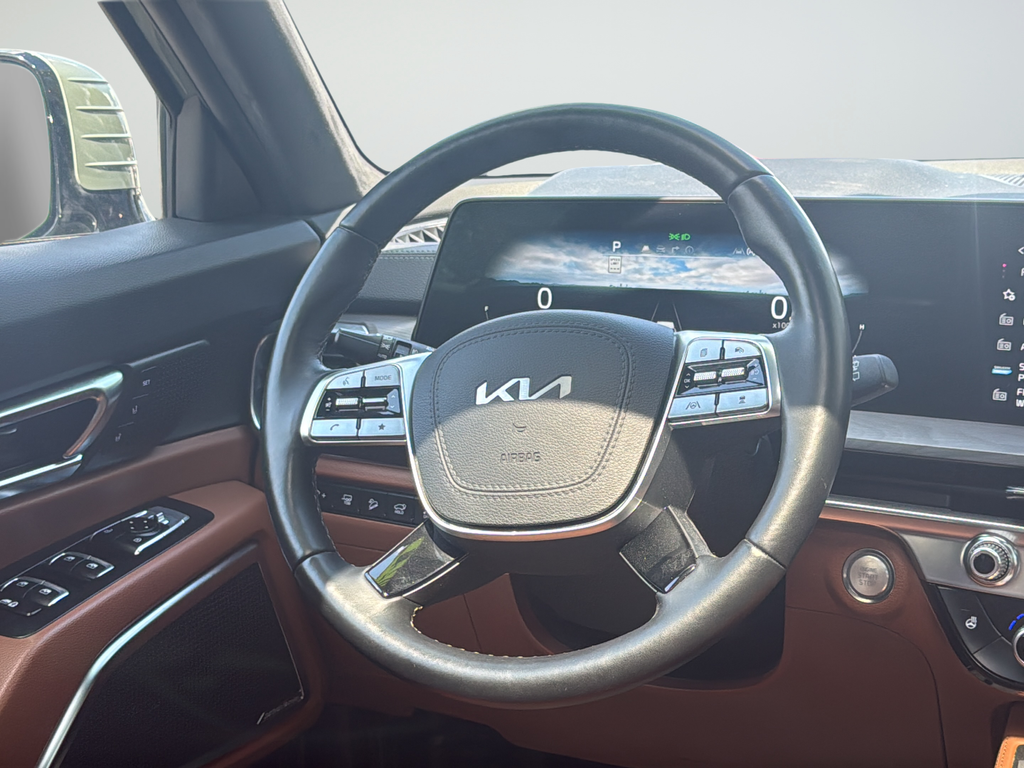 Used 2024 Green Kia SX-Prestige X-Pro image 42