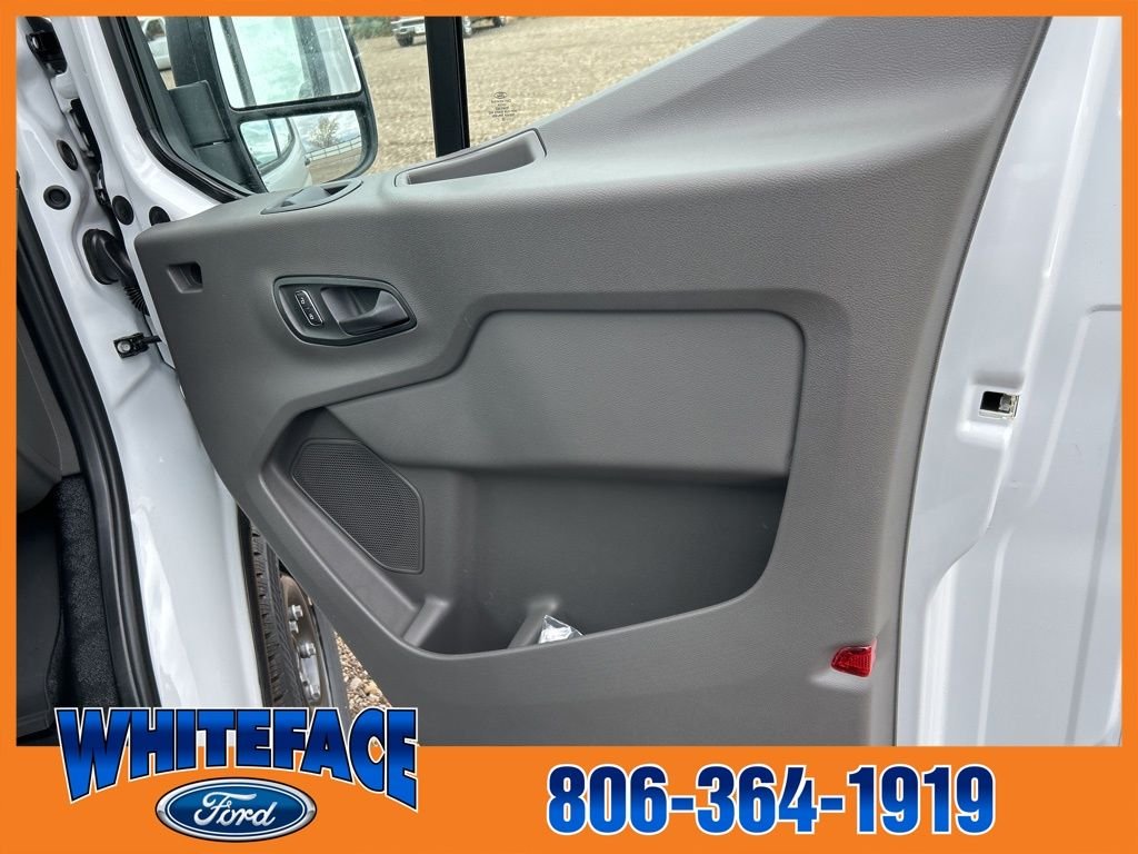 2025 Ford Transit Passenger Van XLT - Photo 39
