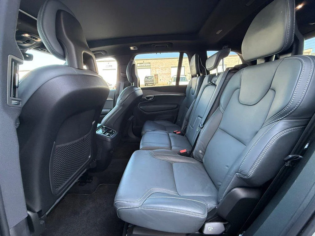 Used 2021 Birch Light Metallic Volvo INSCRIPTION image 15