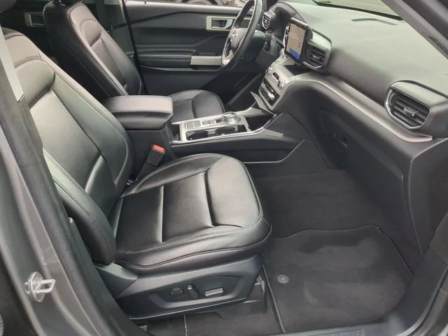 Used 2021 Gray Ford XLT image 34