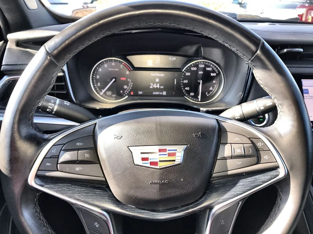 Used 2024 White Cadillac Premium Luxury image 16