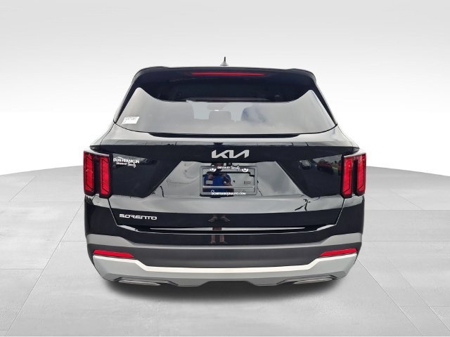 Used 2026 Black Kia LX image 4