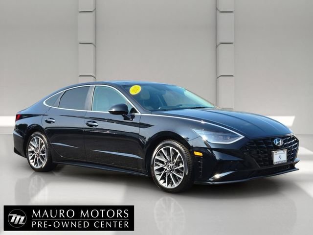 Used 2020 Black Hyundai Limited image 1