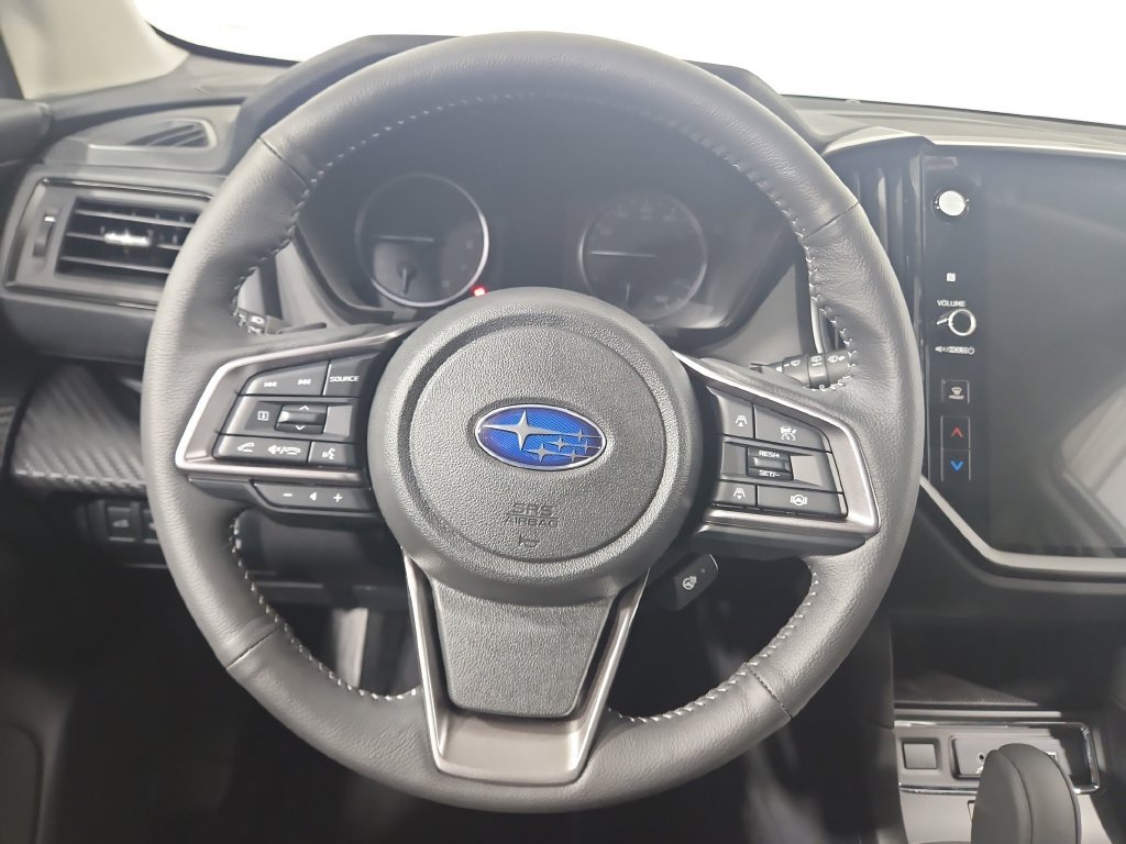 New 2027 White Subaru Premium image 14