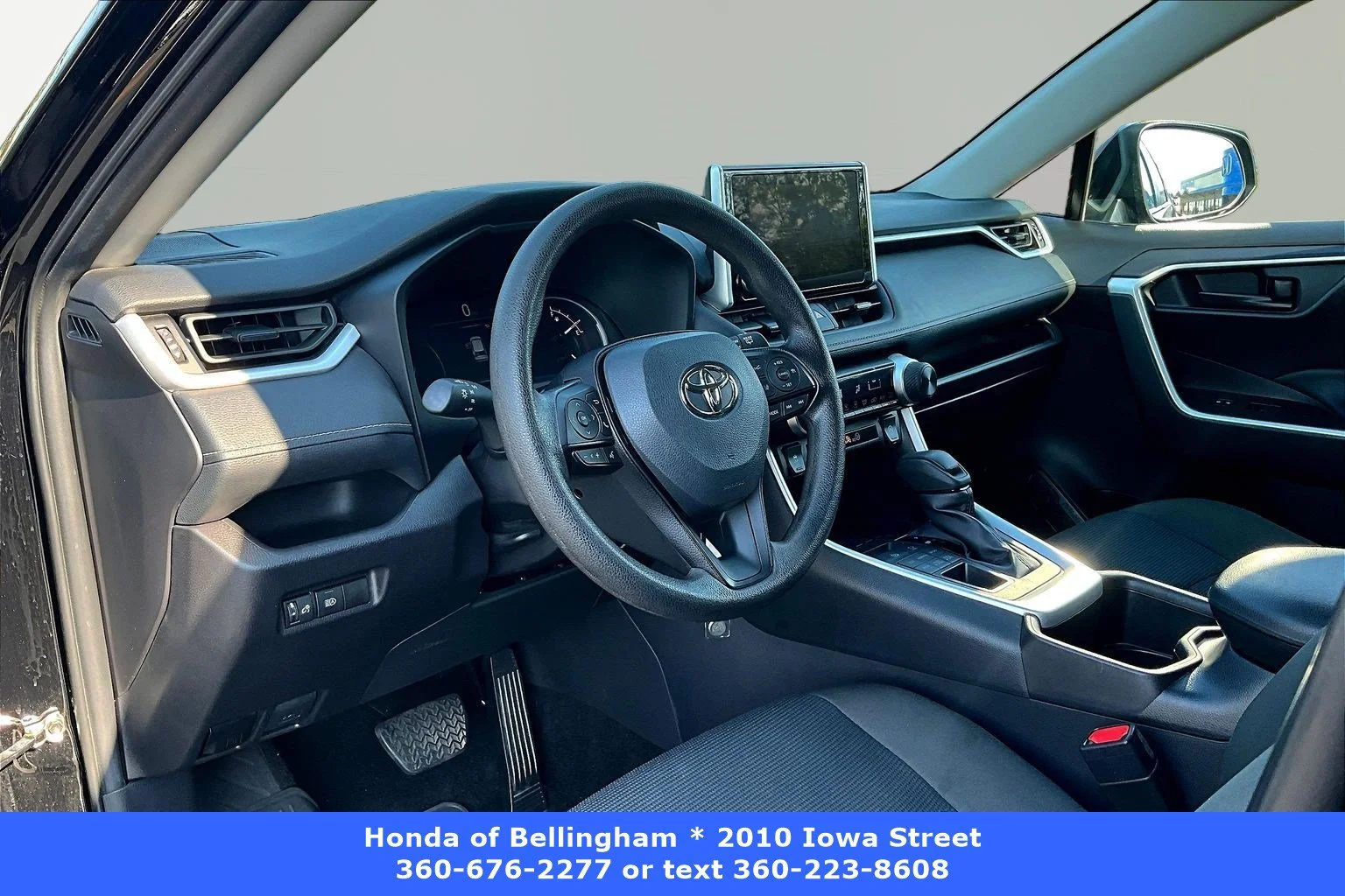Used 2025 Midnight Black Metallic Toyota LE image 15