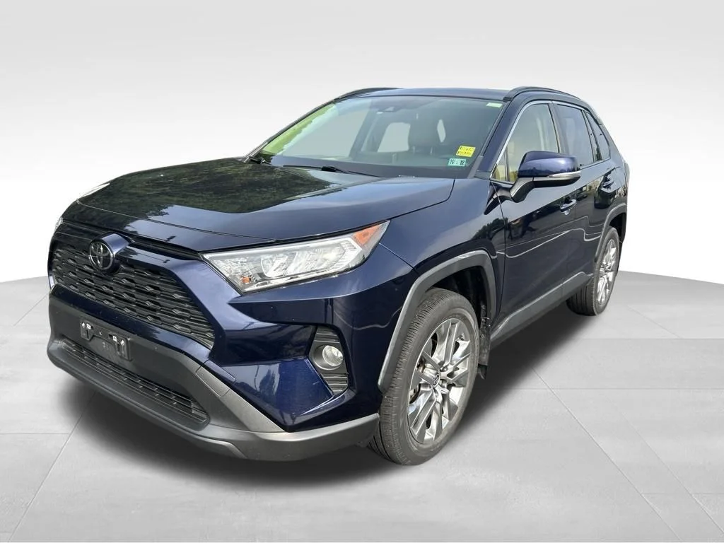 Used 2020 Blue Toyota XLE Premium image 1