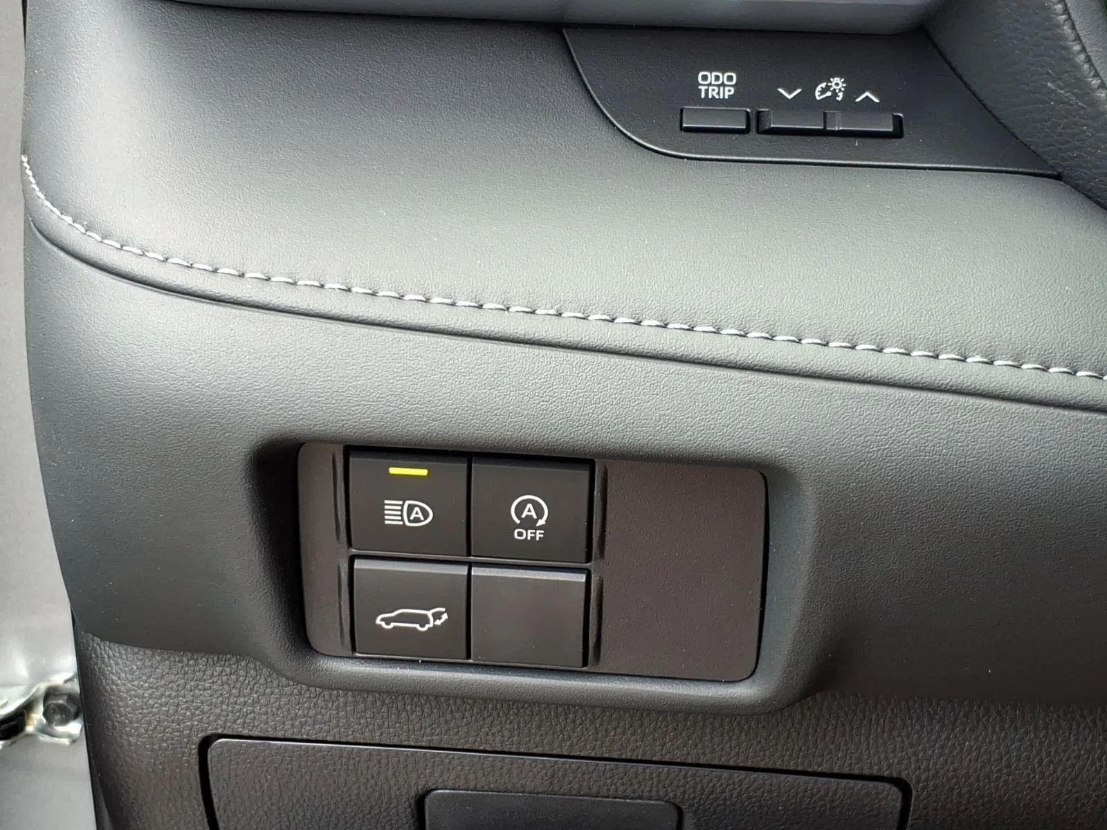 Used 2025 Celestial Silver M Toyota LE image 20