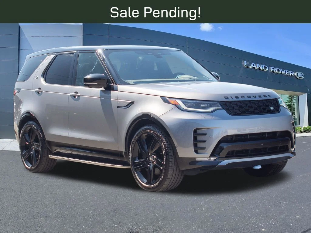 Used 2025 Gray Land Rover Dynamic SE image 3