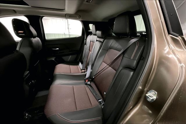 New 2026 Canyon Bronze Nissan SR image 11