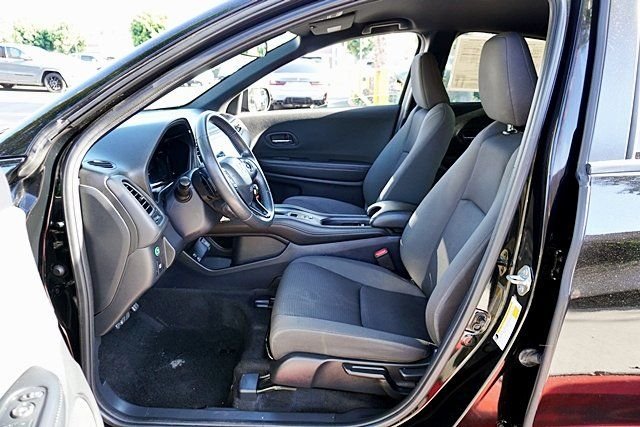 Used 2021  Honda Sport image 13