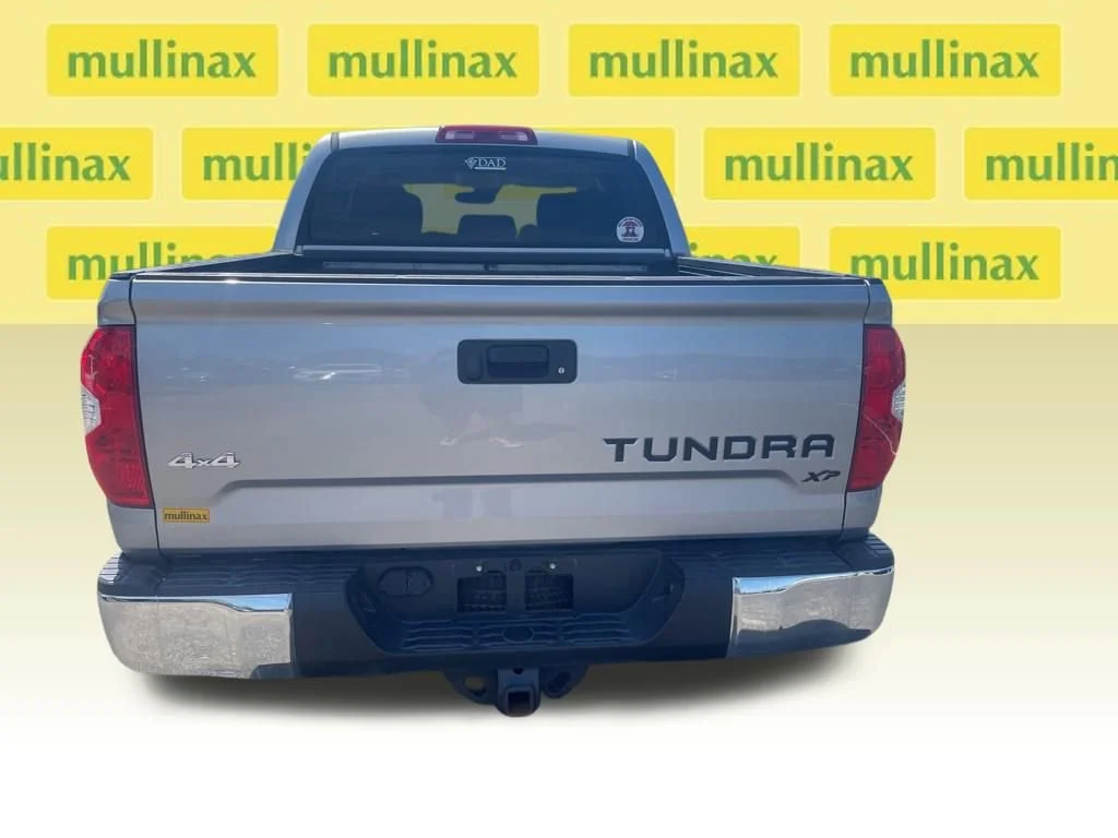 Used 2019 Silver Toyota SR5 5.7L V8 image 9