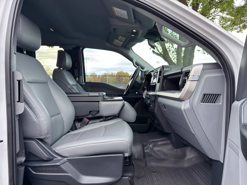 Used 2026 White Ford XL image 30