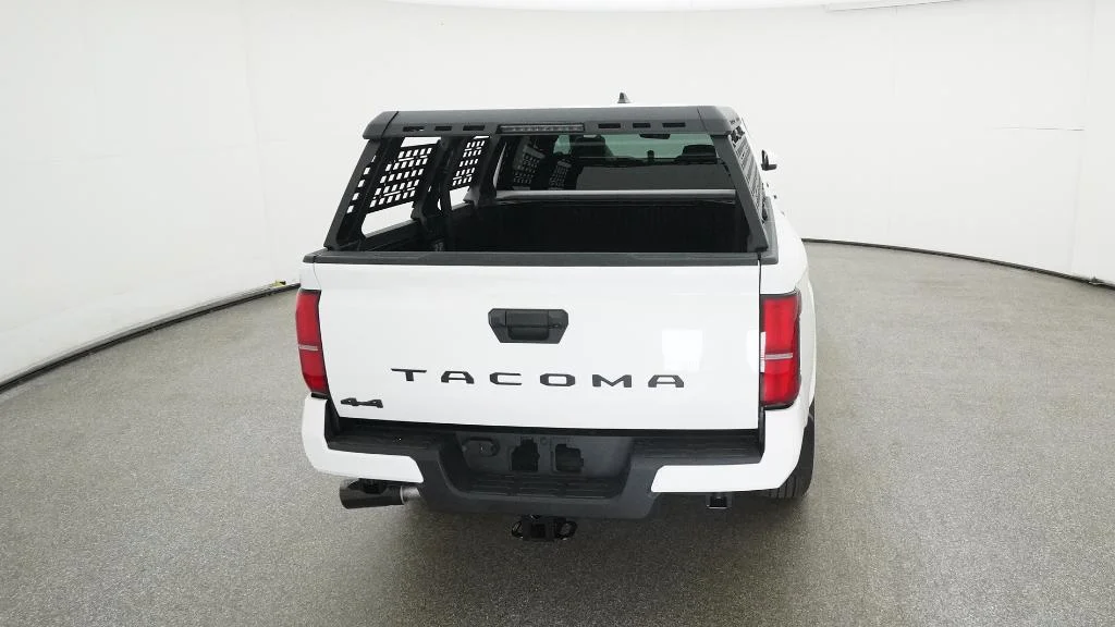 2025 Toyota Tacoma SR5 - Photo 35
