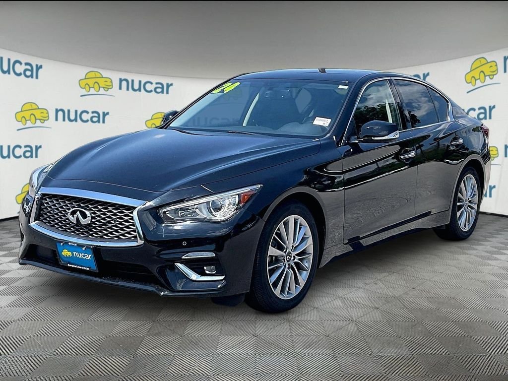 Used 2024 Black Obsidian INFINITI LUXE image 3