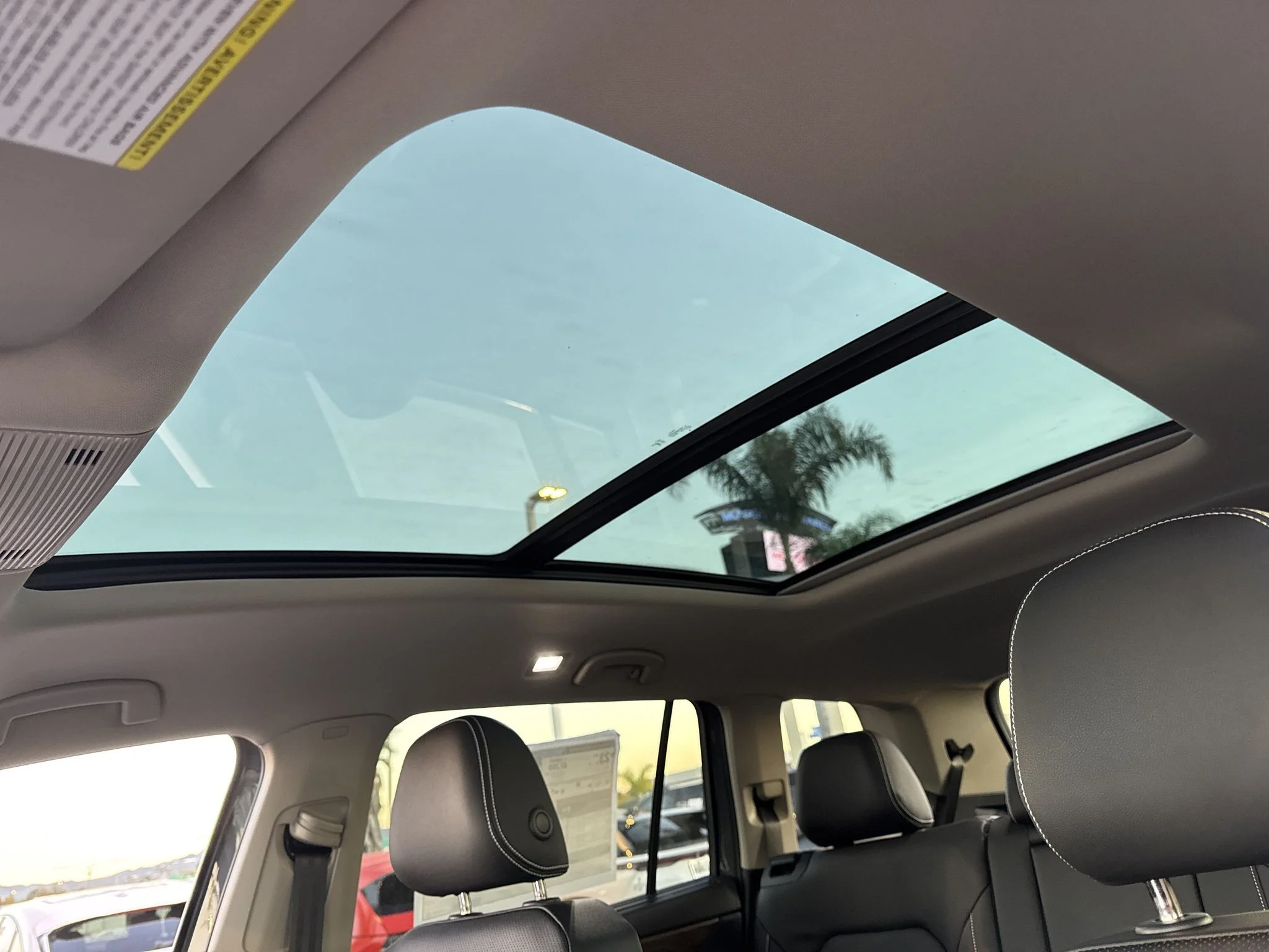 New 2026 PURE GRAY Volkswagen 2.0T SE w/Technology image 33