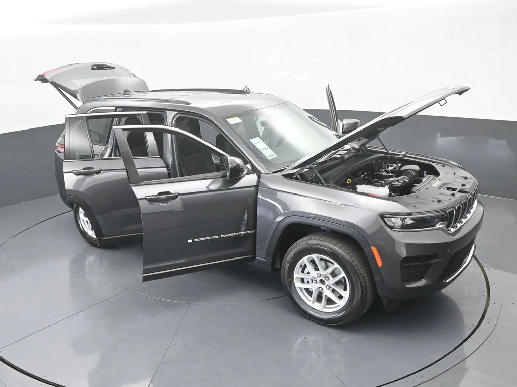 New 2026 Baltic Gray Metallic Clearcoat Jeep Laredo X image 68