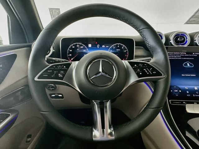 New 2027 Polar White Mercedes-Benz GLC 300 image 42