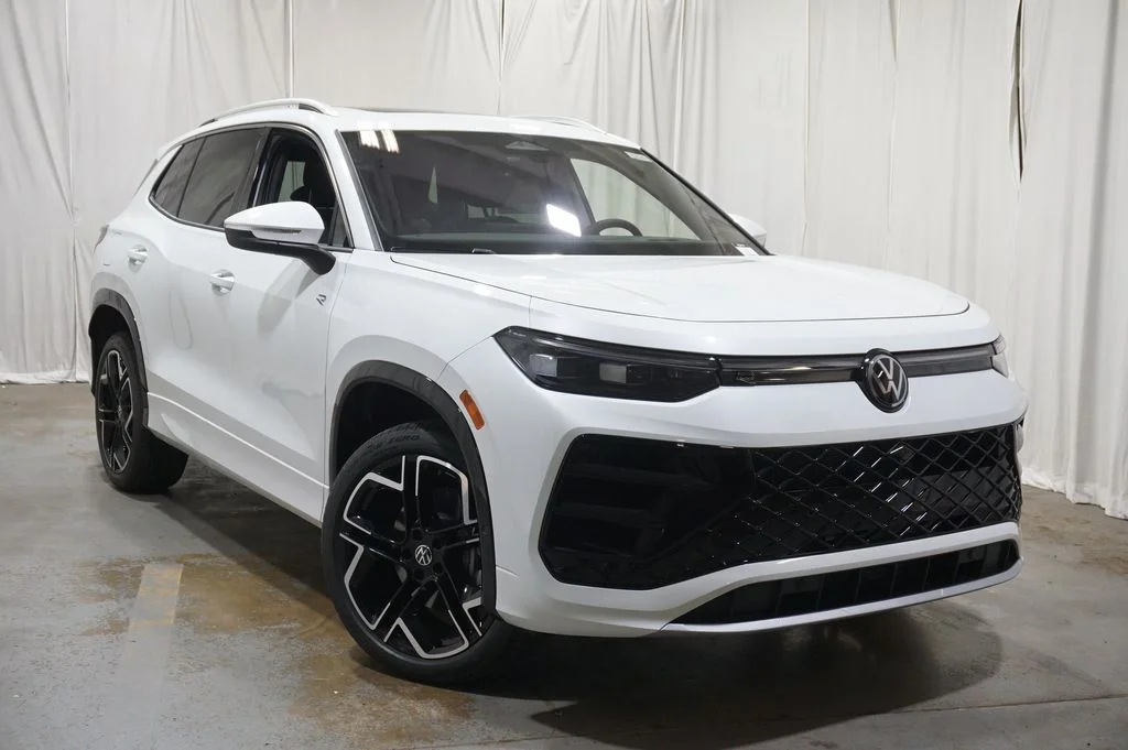New 2026 White Volkswagen 2.0T SEL R-Line Turbo image 3
