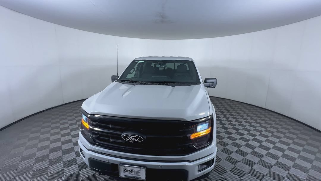 New 2026 Avalanche Ford XLT image 3