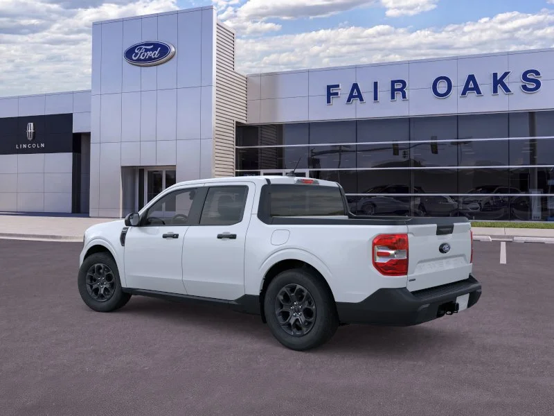 New 2026 Space White Metallic Ford XLT image 4