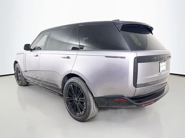 Used 2025 Gray Land Rover SE image 7