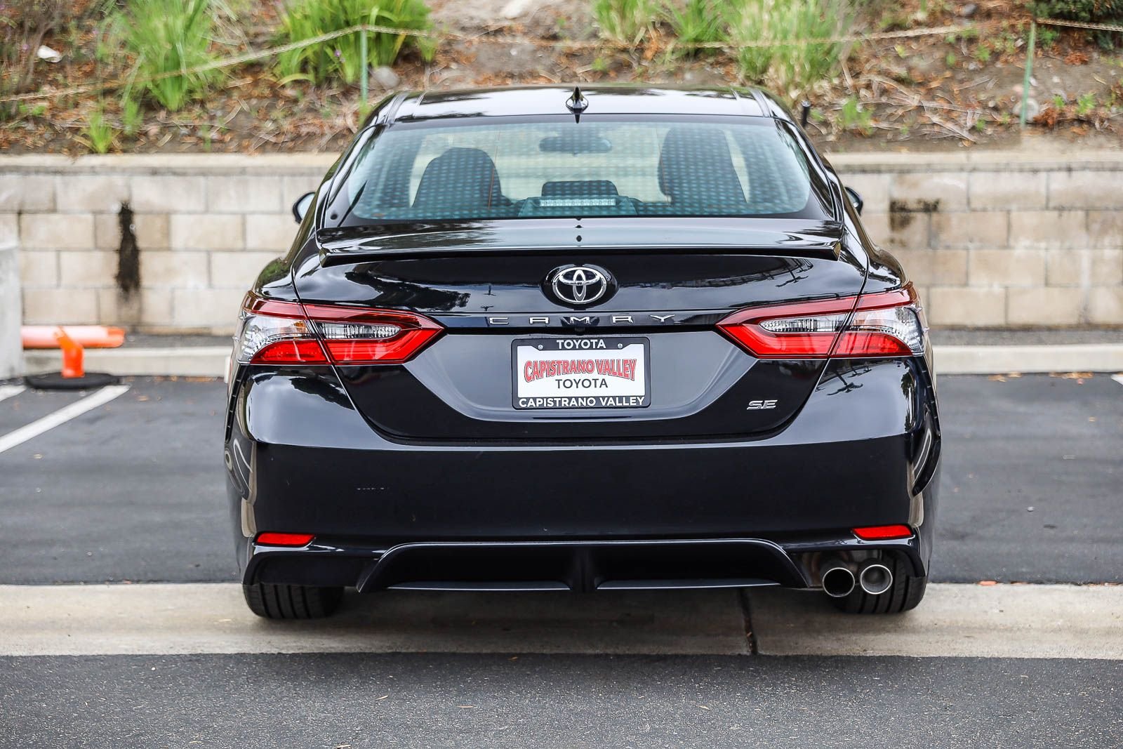 Certified Used 2023 MIDNIGHT BLACK METAL Toyota SE image 5